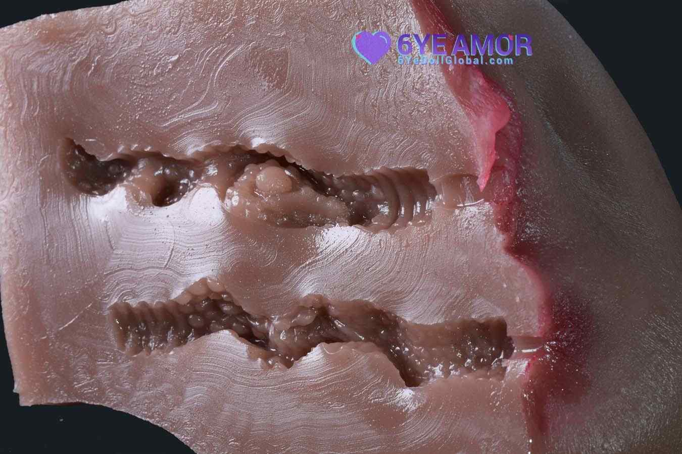 13.5cm (5.3") Juicy Looking Masturbator (Model# LY0005)